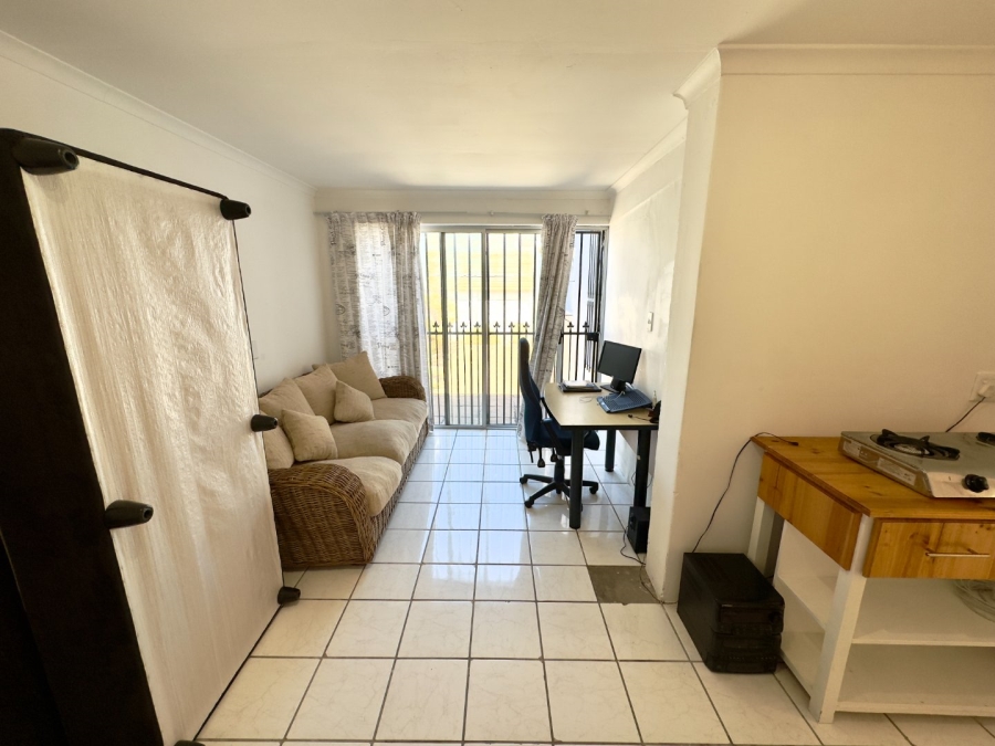 3 Bedroom Property for Sale in Strandfontein Village Western Cape